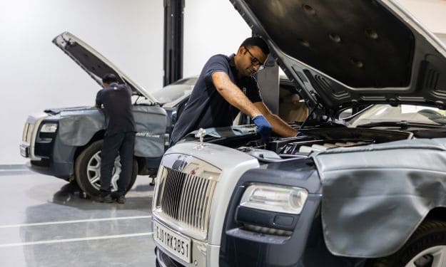 Rolls-Royce-Cars-Workshop-center-turbhe-Nerabyme